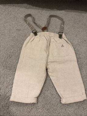 Cream linen Kids Pant with removable suspenders and Pocket Detail